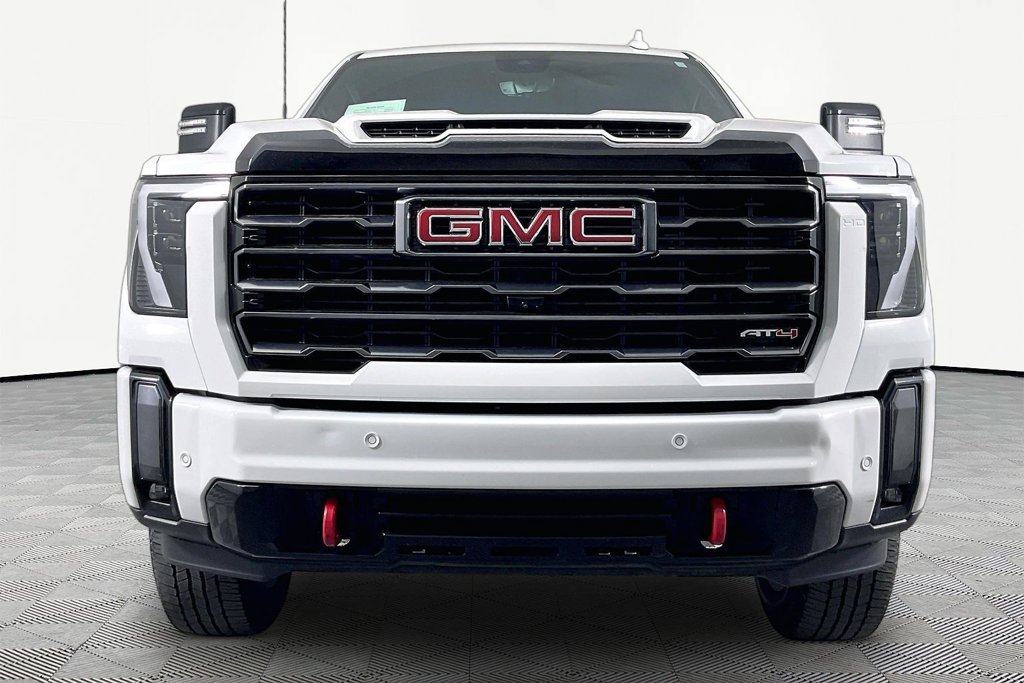Used 2024 GMC Sierra 2500 AT4 w/ Technology Package AWD/4WD image 2