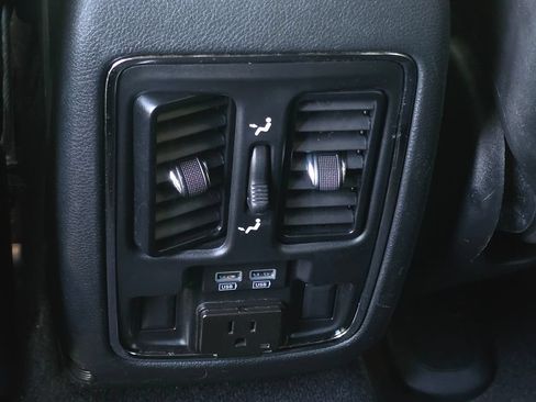 Used 2020 Jeep Grand Cherokee Limited w/ Premium Lighting Group RWD image 22