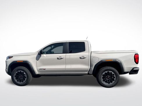New 2026 GMC Canyon AT4 AWD/4WD image 4