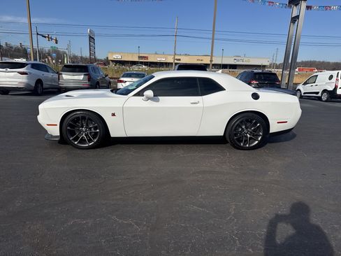 Used 2023 Dodge Challenger R/T Scat Pack image 7