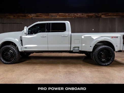 Used 2026 Ford F450 Platinum w/ FX4 Off-Road Package image 6