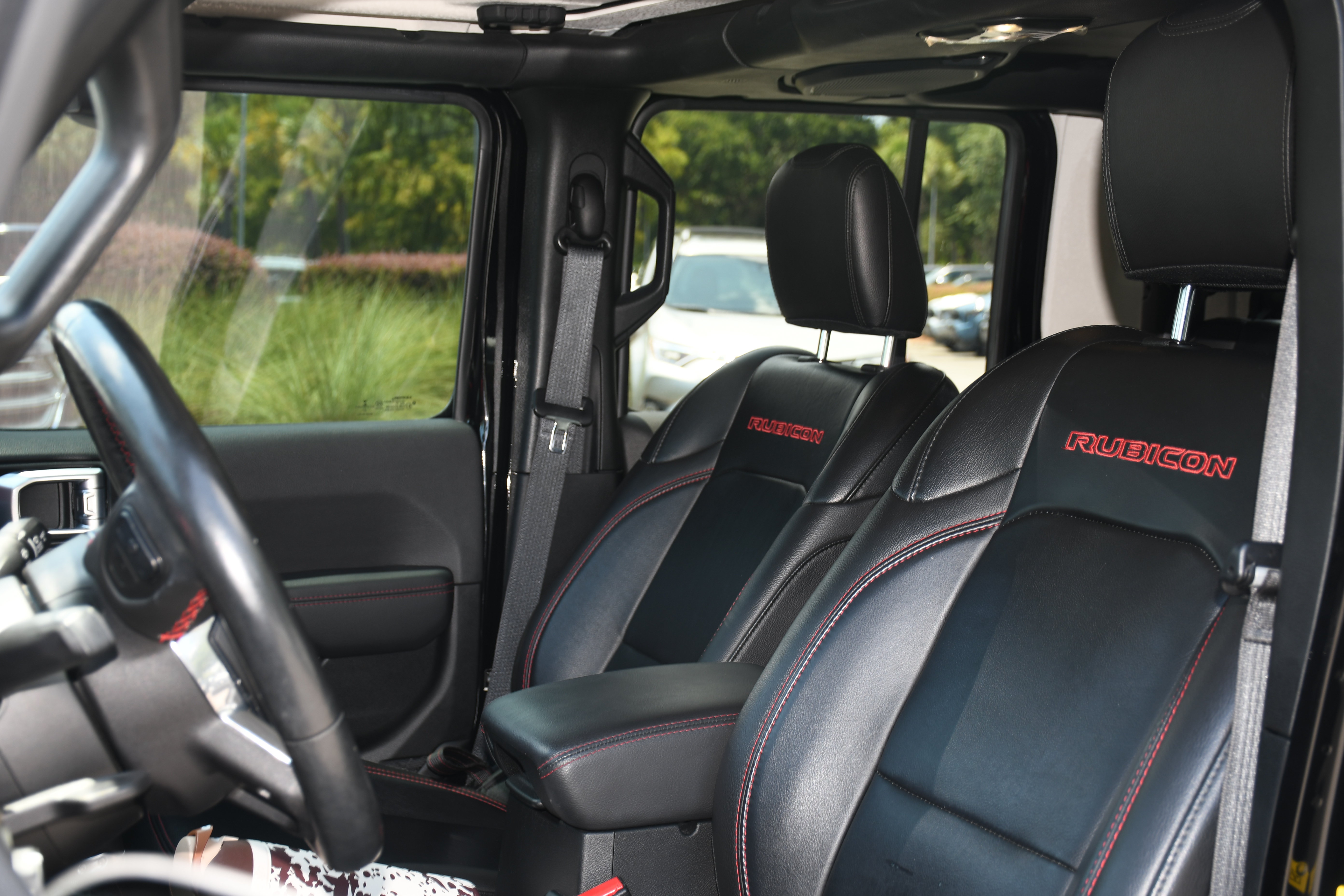 Used 2022 Jeep Gladiator Rubicon w/ Cold Weather Group AWD/4WD image 10