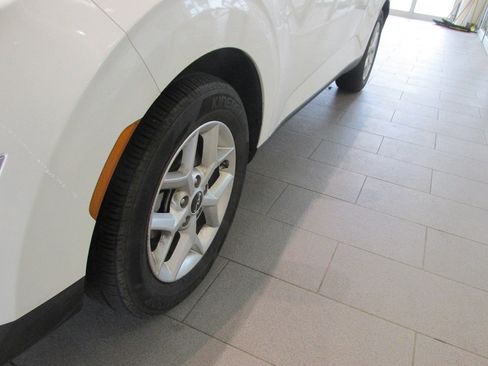 Used 2025 Kia Soul LX w/ LX Technology Package image 13