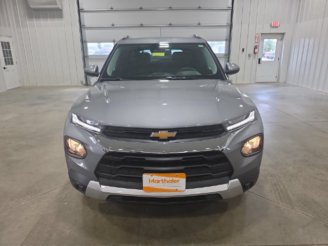 Used 2023 Chevrolet TrailBlazer LT w/ Convenience Package AWD/4WD image 3