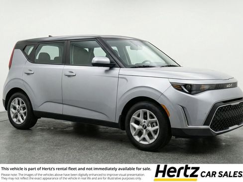 Used 2025 Kia Soul LX w/ LX Technology Package image 1