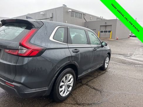 Used 2023 Honda CR-V LX image 10