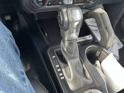 Used 2025 Ford Bronco Badlands AWD/4WD image 26
