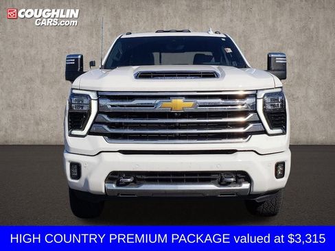 Used 2024 Chevrolet Silverado 2500 High Country w/ High Country Premium Package image 2