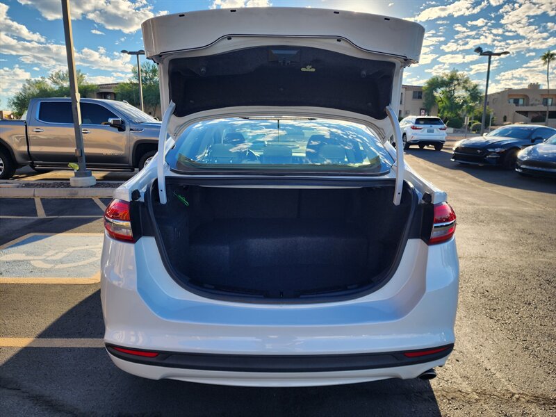 Used 2018 Ford Fusion S FWD image 13