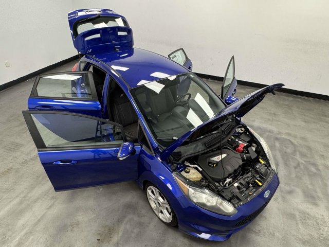 Used 2015 Ford Fiesta ST FWD image 17