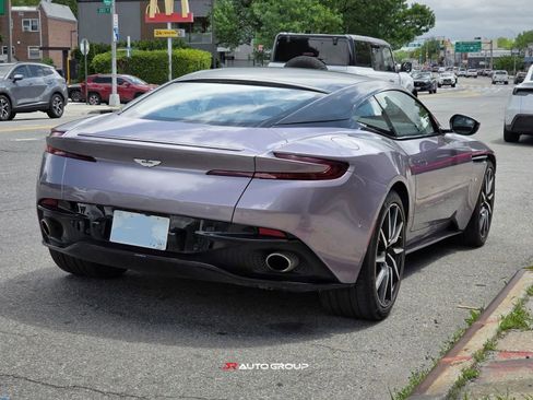 Used 2017 Aston Martin DB11 V12 RWD image 6