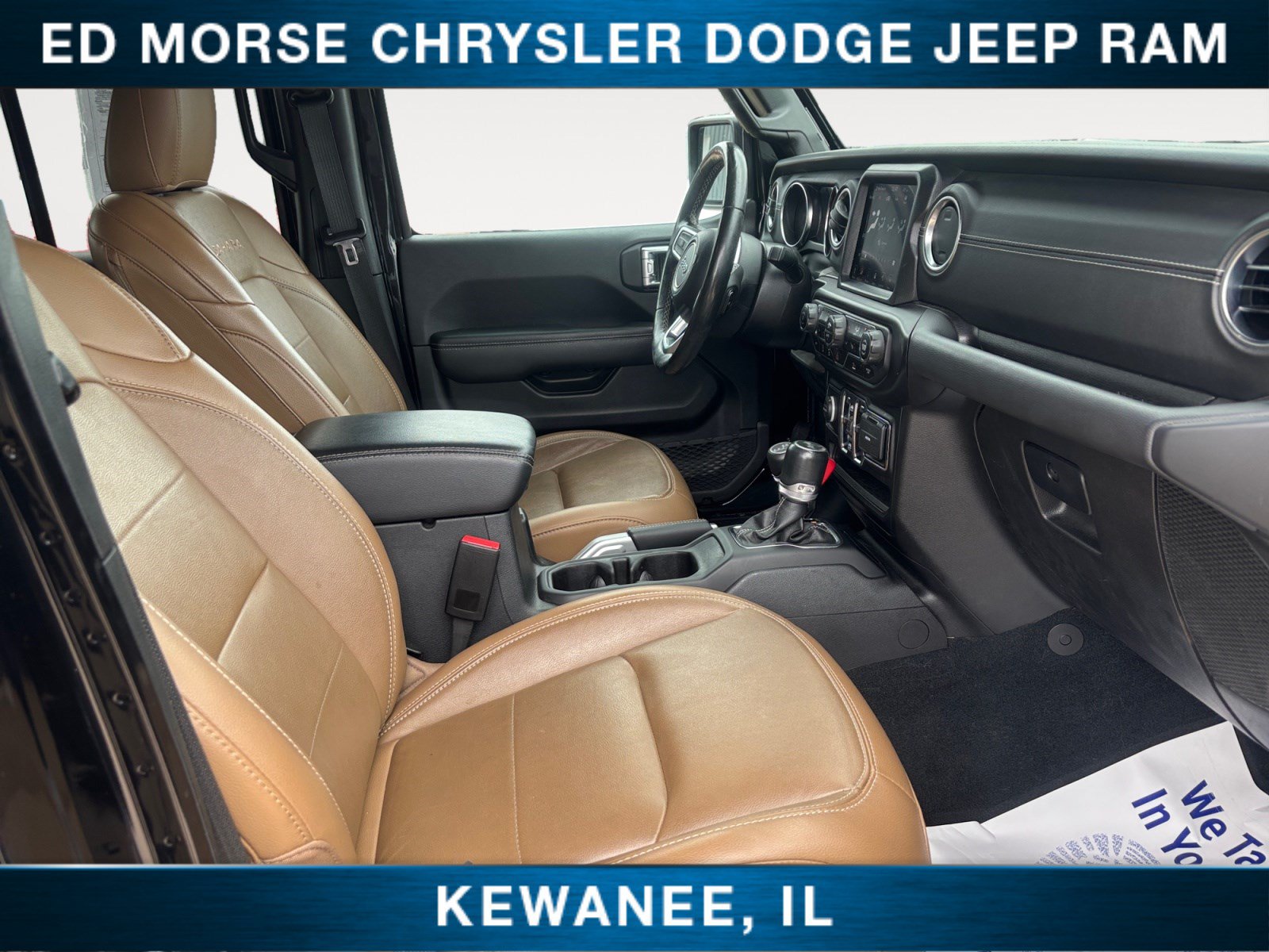 Used 2022 Jeep Wrangler Unlimited Sahara w/ LED Lighting Group AWD/4WD image 15