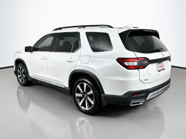 Certified 2024 Honda Pilot Touring image 20
