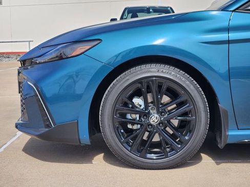 Used 2026 Toyota Camry SE w/ Convenience Package image 5