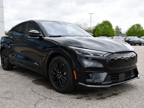 New 2026 Ford Mustang Mach-E Premium AWD/4WD image 9