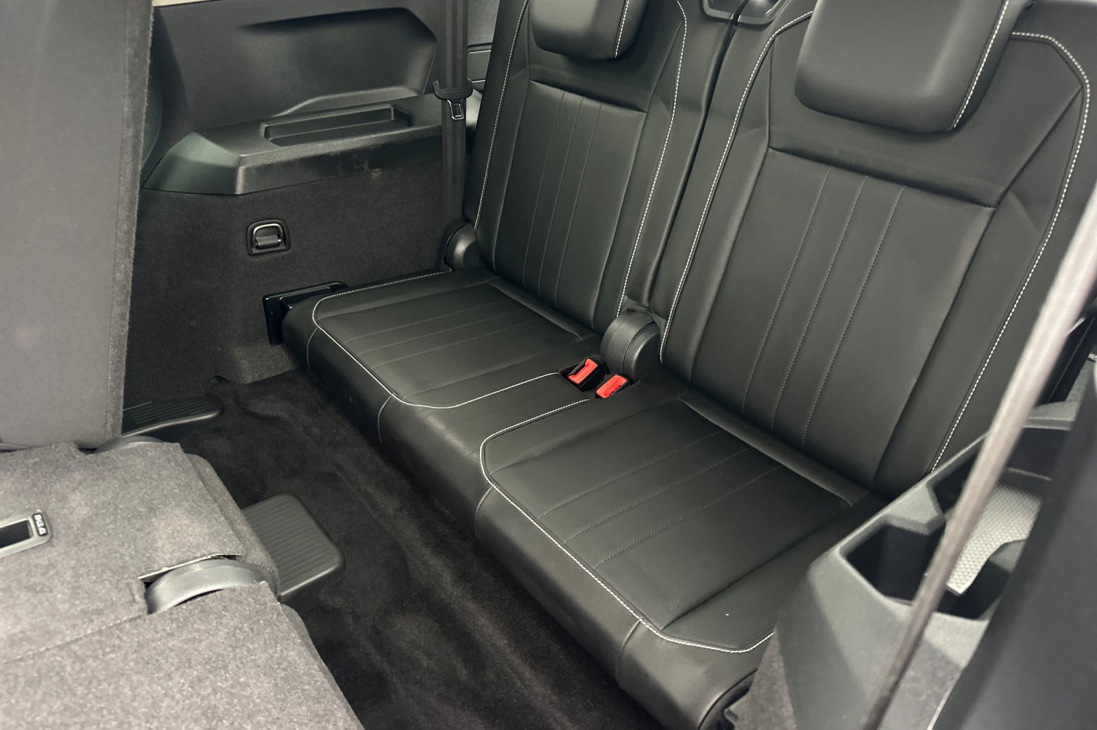 Used 2023 Volkswagen Tiguan SE FWD image 15