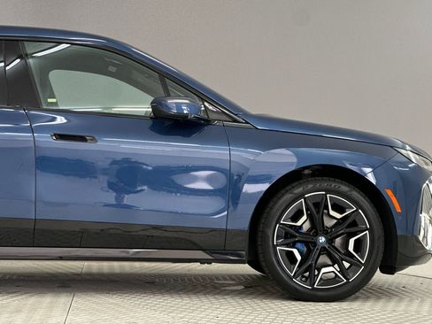 Used 2024 BMW iX xDrive50 w/ Sport Package AWD/4WD image 36