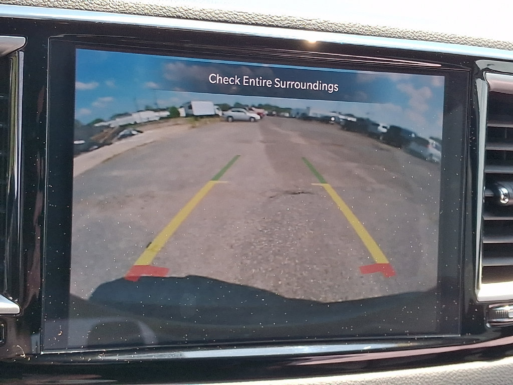 Used 2025 Chrysler Pacifica Select FWD image 25