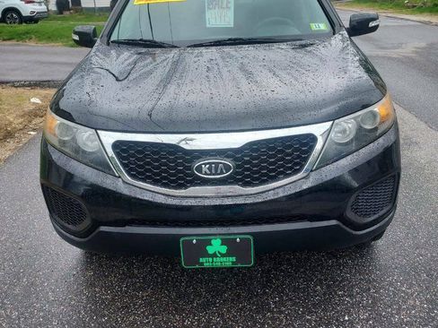 Used 2011 Kia Sorento LX AWD/4WD image 1