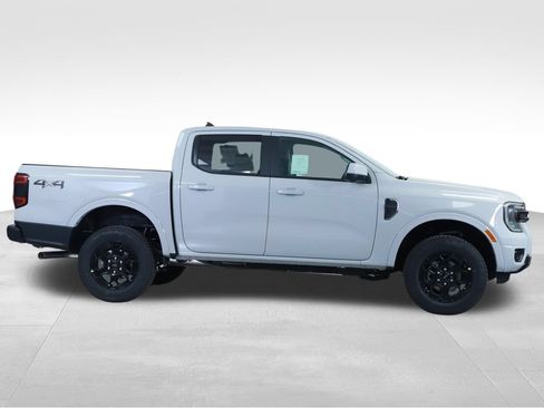 New 2026 Ford Ranger Lariat w/ Black Appearance Package AWD/4WD image 15