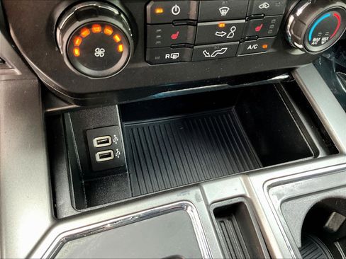 Used 2019 Ford F150 XLT w/ Equipment Group 302A Luxury AWD/4WD image 17