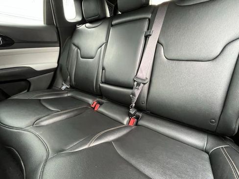 Used 2024 Jeep Compass Limited image 26