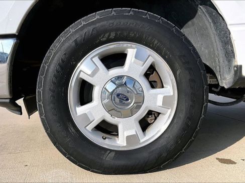 Used 2014 Ford F150 XLT image 11