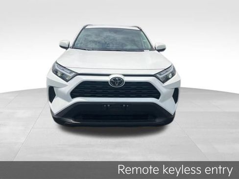 Used 2025 Toyota RAV4 XLE FWD image 2
