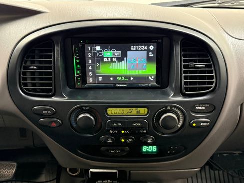 Used 2005 Toyota Sequoia SR5 RWD image 24