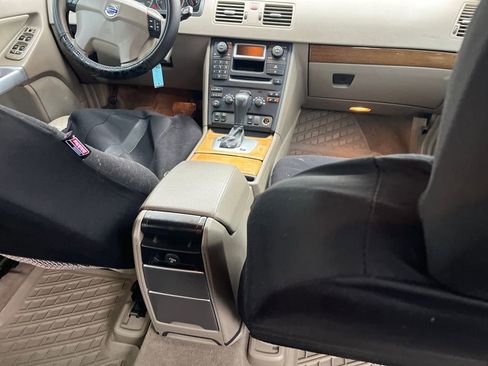 Used 2004 Volvo XC90 2.5T image 27