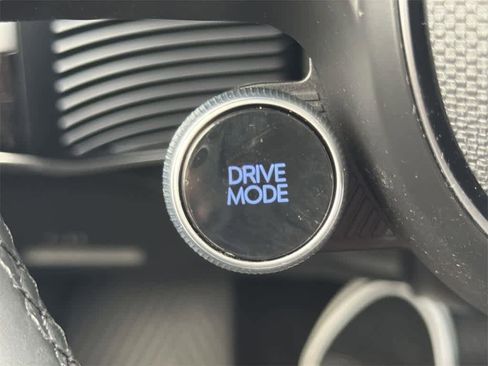 Used 2024 Hyundai Ioniq 5 SEL image 21