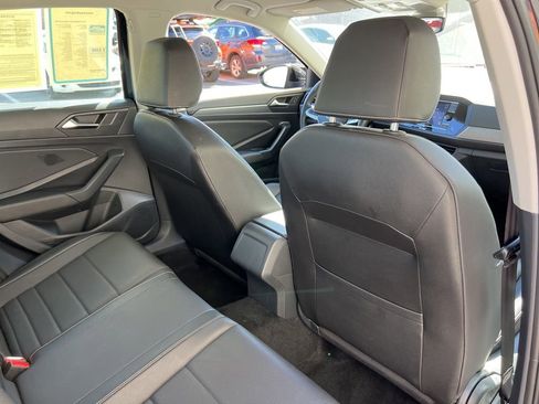 Used 2024 Volkswagen Jetta SE image 24