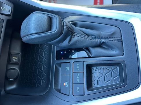 Used 2025 Toyota RAV4 LE image 30
