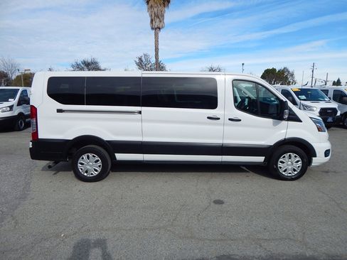 Used 2023 Ford Transit 350 XLT image 9