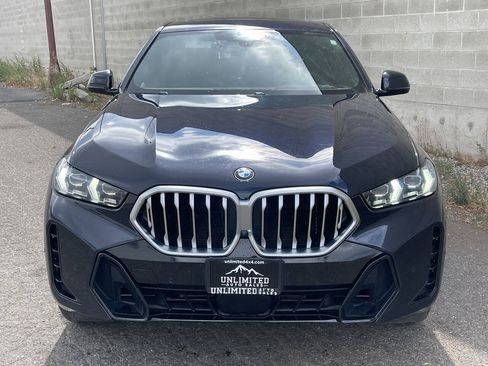 Used 2025 BMW X6 xDrive40i AWD/4WD image 3