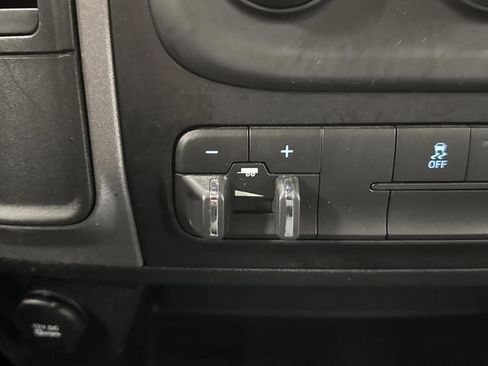 Used 2017 RAM 2500 Tradesman w/ Popular Equipment Group image 23