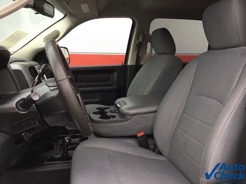 Used 2015 RAM 3500 Tradesman w/ Chrome Appearance Group image 30