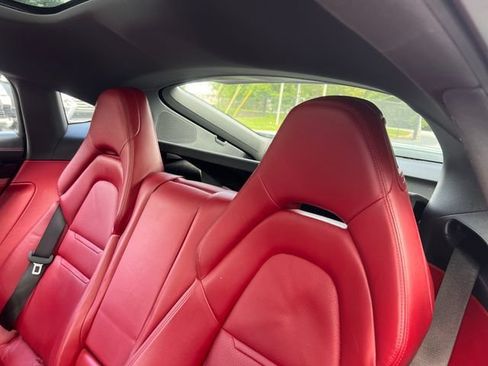 Used 2017 Porsche Panamera RWD image 17