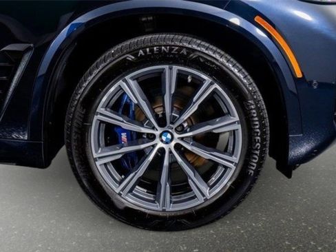 Used 2024 BMW X5 M60i w/ Climate Comfort Package image 7