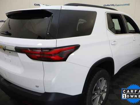 Used 2023 Chevrolet Traverse LT FWD image 6