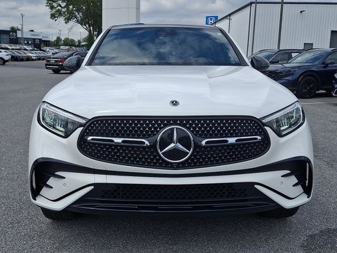 Used 2024 Mercedes-Benz GLC 300 4MATIC image 2