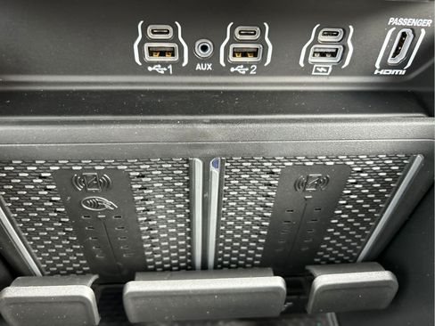 New 2026 RAM 1500 Laramie w/ Night Edition AWD/4WD image 30