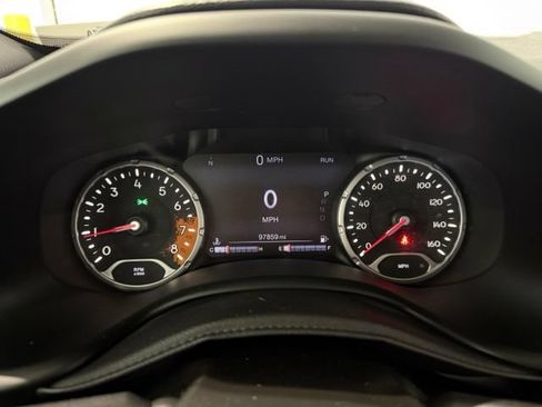 Used 2018 Jeep Renegade Limited AWD/4WD image 15