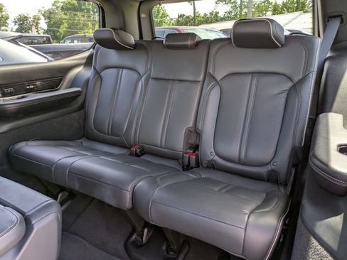 Used 2024 Jeep Grand Wagoneer Series II Obsidian w/ Quick Order Packagew 28T AWD/4WD image 15