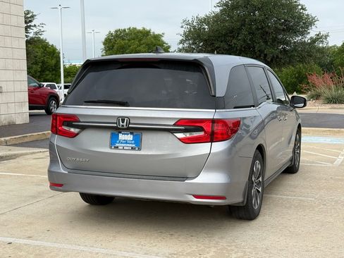 Certified 2022 Honda Odyssey EX-L image 8