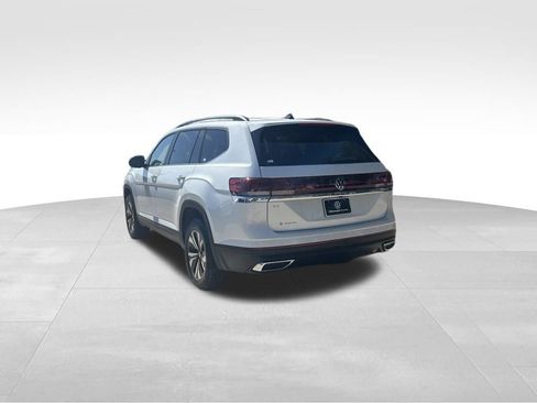 New 2026 Volkswagen Atlas SE image 3