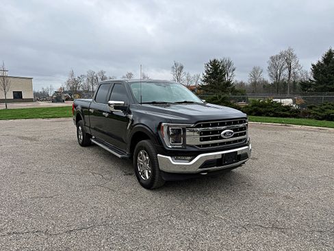 Used 2022 Ford F150 Lariat w/ Equipment Group 502A High image 3