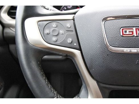 Used 2023 GMC Acadia Denali w/ Denali Ultimate Package FWD image 15