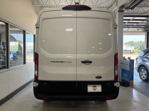 Used 2024 Ford Transit 250 148 Medium Roof RWD image 8