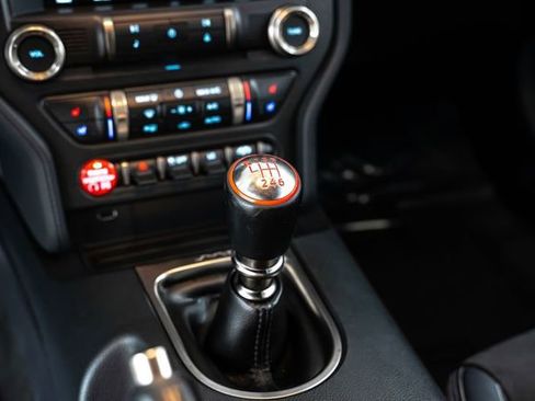 Used 2018 Ford Mustang Shelby GT350 w/ Convenience Package image 28